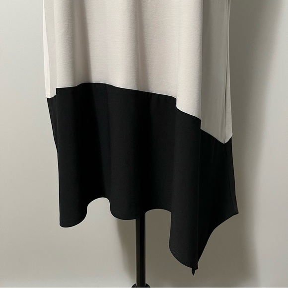 Sympli Color Block Reversible Angle Tank - Picture 7 of 13